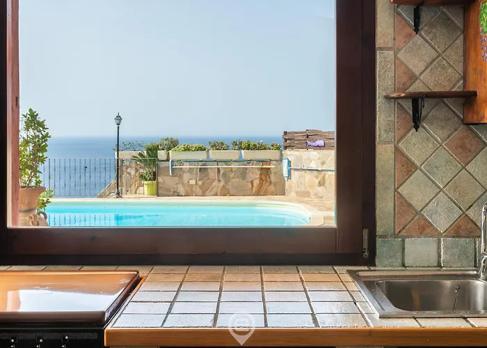Aqua Vista Escape Villa *